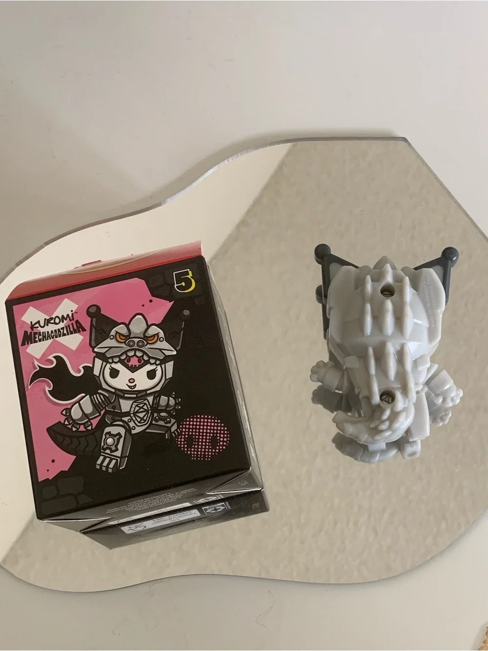Hello Kitty x Godzilla Kuromi Mechagodzilla #5 Figure